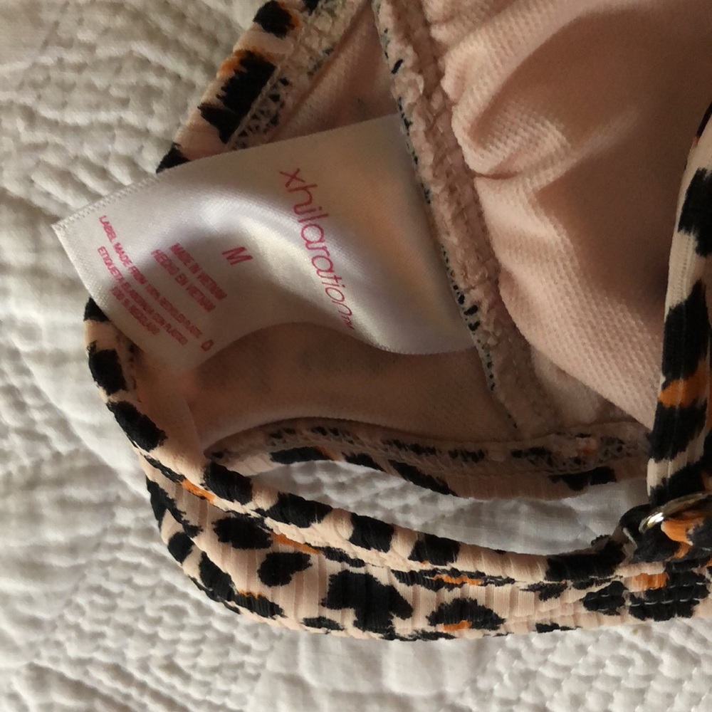 Leopard Ribbed Bikini Top - Picture 6 of 6
